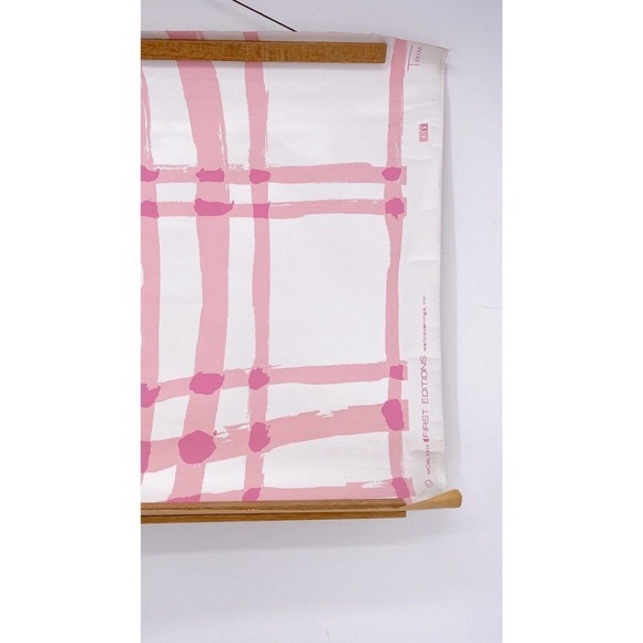 Vintage First Editions Wallpaper 29" x 22" 1 Roll Panel MCM Pink Tartan 70s - Picture 2 of 6